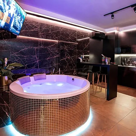 Jacuzzi Glass-house Station *
