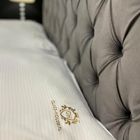 Appartement Jacuzzi Glass-house Station