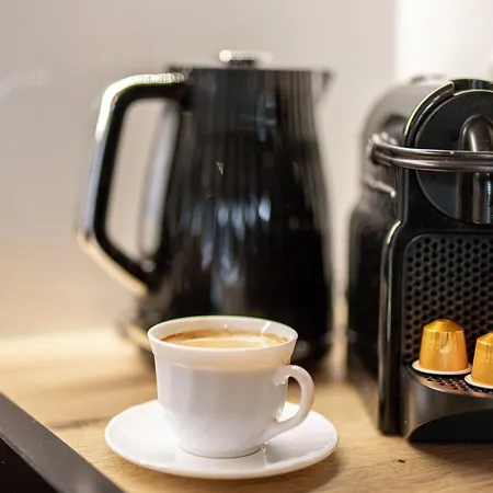 Jacuzzi Glass-house Station *