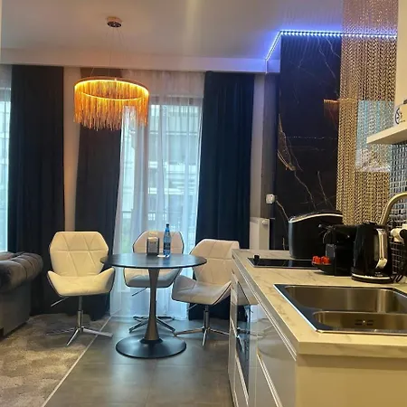 Jacuzzi Glass-house Station Apartamento
