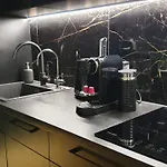 Jacuzzi Glass-house Station Apartament