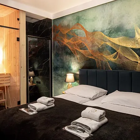 Jacuzzi Glass-house Station * Krakau