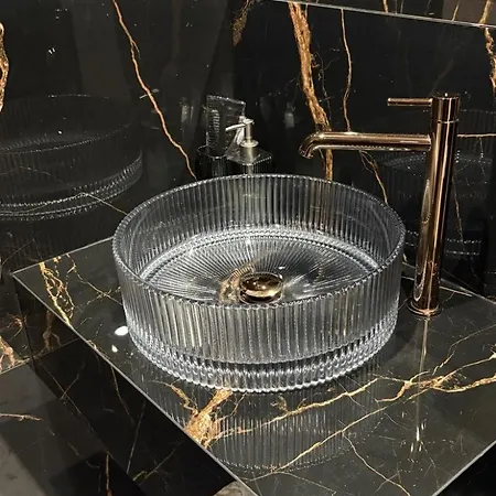 Jacuzzi Glass-house Station Διαμέρισμα