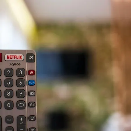 Jacuzzi Glass-house Station