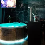 Jacuzzi Glass-house Station Lägenhet *