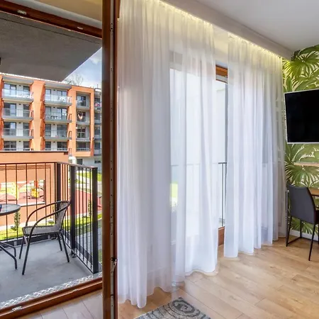 Jacuzzi Glass-house Station Appartement